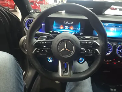 Mercedes-Benz A AMG 2025, 6700 км, за 268166.29 CNY - фото 14