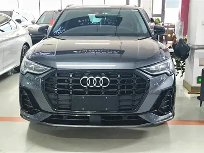 Audi Q3 2021, 70200 км, за 126000 CNY