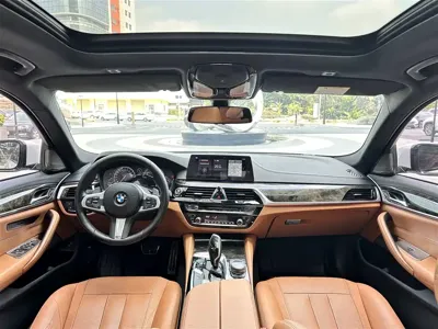 BMW 5 Series 2018, 73000 км, за 153800 CNY - фото 5