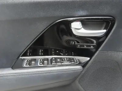Kia Niro 2018, 77962 км, за 17090000 KRW - фото 12