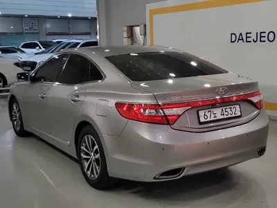 Hyundai Grandeur 2011, 123734 км, за 4500000 KRW