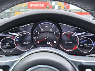 Porsche Cayenne 2020, 86000 км, за 358600 CNY - фото 6