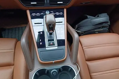 Porsche Cayenne E-Hybrid 2023, 50000 км, за 500548.07 CNY - фото 17