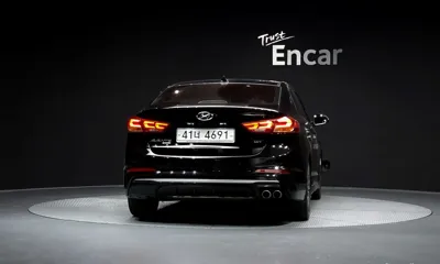 Hyundai Avante 2018, 70090 км, за 12200000 KRW