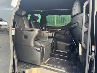 Toyota Alphard 2021, 67000 км, за 519799 CNY - фото 8