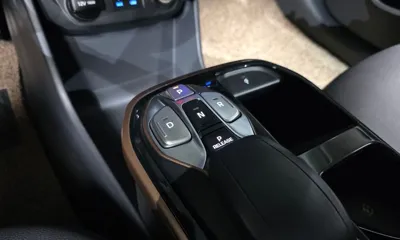 Hyundai Ioniq 2018, 121079 км, за 12800000 KRW - фото 9