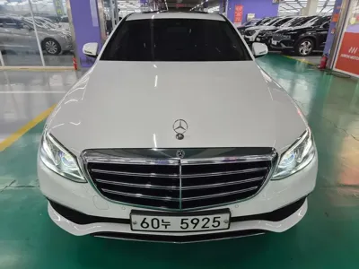 Mercedes-Benz E-Class 2019, 71014 км, за 27900000 KRW