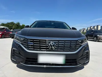 Volkswagen 帕萨特插电混动 2022, 65800 км, за 91199 CNY - фото 12