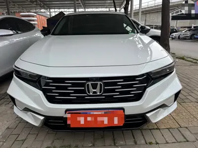 Honda Accord 2025, 5000 км, за 128800 CNY