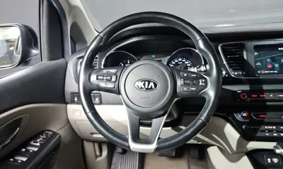 Kia Canival 2019, 123035 км, за 12500000 KRW - фото 11