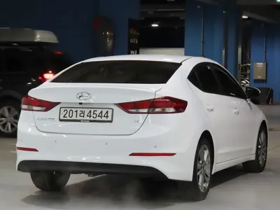 Hyundai Avante 2018, 127879 км, за 9200000 KRW