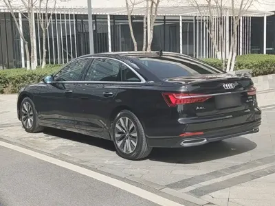 Audi A6L 2019, 96900 км, за 178100 CNY - фото 8