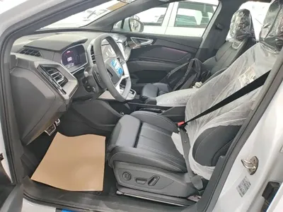 Audi Q4 e-tron 2026, 100 км, за 160000 CNY - фото 15