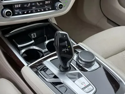 BMW 7 Series 2016, 140000 км, за 209800 CNY - фото 9