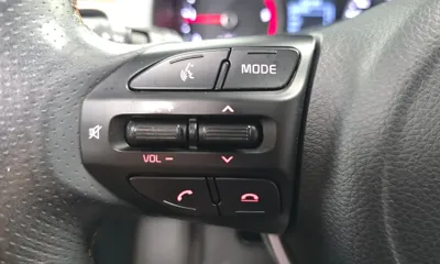 Kia Stonic 2018, 138643 км, за 7500000 KRW - фото 17