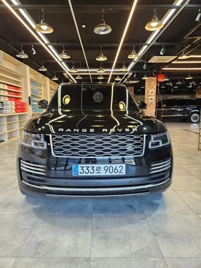 Land Rover Range Rover · 2020 год