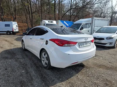 Hyundai Avante 2014, 234389 км, за 2200000 KRW