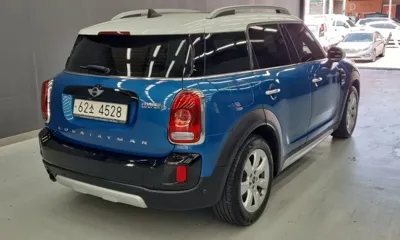 MINI Countryman 2018, 54697 км, за 16000000 KRW