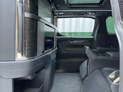 Lexus LM 2020, 49000 км, за 728000 CNY - фото 6