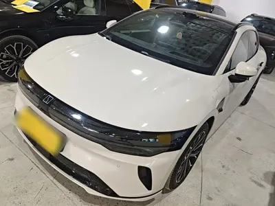 Zeekr 极氪007GT · 2025 год