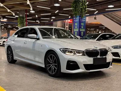 BMW 3 Series 2022, 60000 км, за 148800 CNY