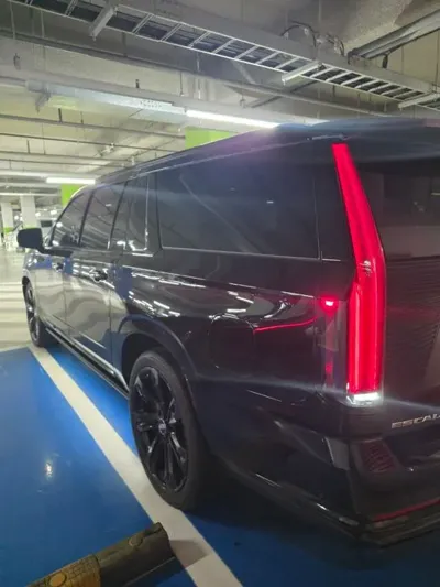 Cadillac Escalade 2025, 5200 км, за 90000000 KRW - фото 6