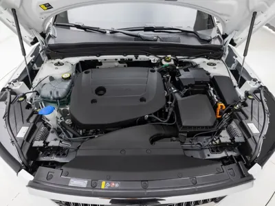 Volvo XC40 2025, 5001 км, за 43000000 KRW - фото 6