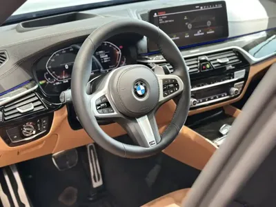 BMW 6 Series GT 2024, 13400 км, за 399300 CNY - фото 13