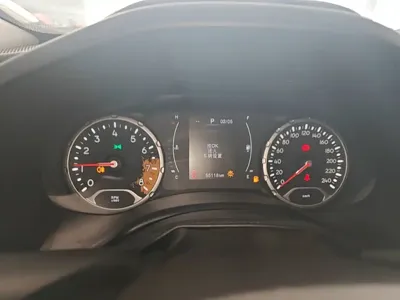 Jeep Renegade 2020, 55100 км, за 40700 CNY - фото 12