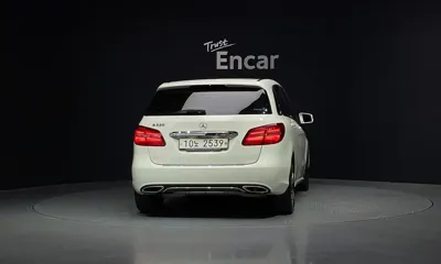 Mercedes-Benz B-Class 2018, 29994 км, за 17200000 KRW
