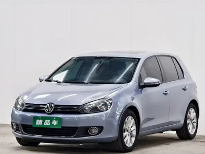 Volkswagen Golf · 2012 год