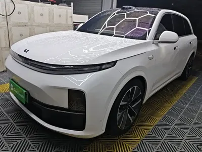 Li Auto Li L7 · 2024 год