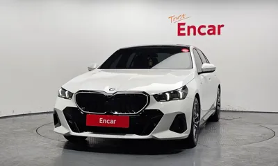 BMW 5-Series 2024, 11427 км, за 63500000 KRW