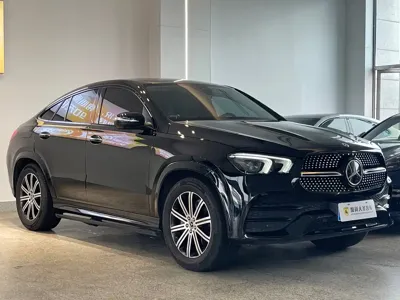 Mercedes-Benz GLE Coupe 2023, 22000 км, за 399799 CNY