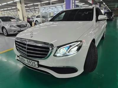 Mercedes-Benz E-Class 2019, 71014 км, за 27900000 KRW