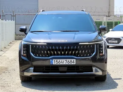 Kia Canival · 2024 год