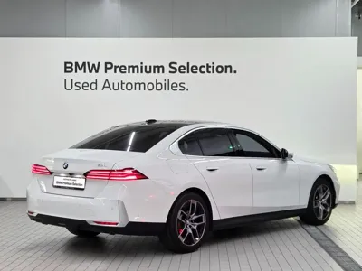 BMW 5-Series 2025, 10802 км, за 52000000 KRW