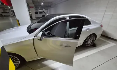 Mercedes-Benz C-Class 2024, 29600 км, за 55860000 KRW