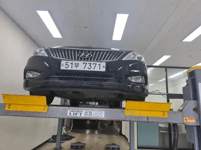 Hyundai Grandeur · 2015 год