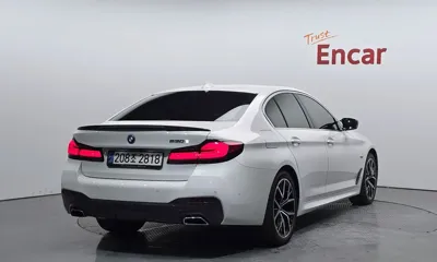 BMW 5-Series 2022, 61737 км, за 39800000 KRW