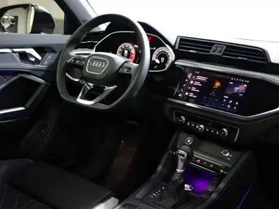 Audi Q3 2026, 1000 км, за 168000 CNY - фото 9