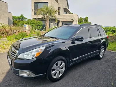 Subaru Outback · 2011 год