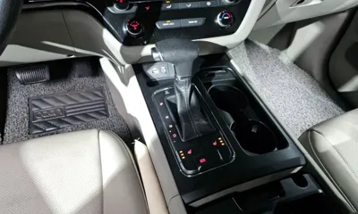 Kia Canival 2017, 250395 км, за 13000000 KRW - фото 9