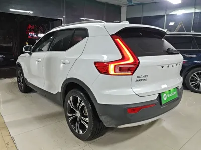Volvo XC40 2021, 75800 км, за 113492.1 CNY