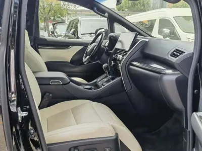 Lexus LM 2021, 52000 км, за 718000 CNY - фото 11