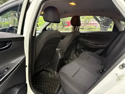 Hyundai Elantra 2020, 60000 км, за 32800 CNY - фото 6