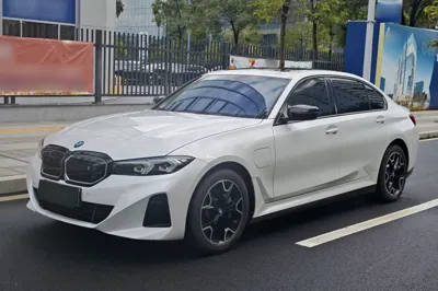 BMW i3 · 2023 год