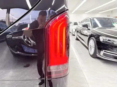 Mercedes-Benz V-Class 2019, 80000 км, за 188800 CNY - фото 29