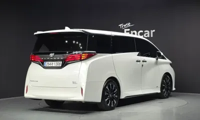 Toyota Alphard 2025, 8190 км, за 113900000 KRW - фото 2