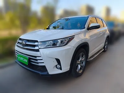 Toyota Highlander 2018, 104400 км, за 125519.27 CNY - фото 1